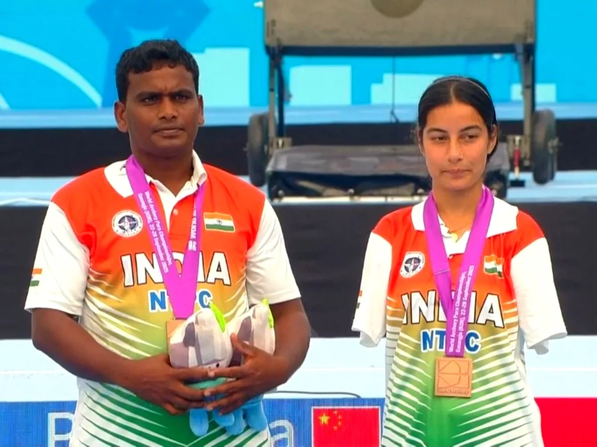 एशियन पैरा गेम्स: शीतल देवी-तोमर कुमार ने विश्व रिकॉर्ड के साथ जीता सोना, तीरंदाजी में भारत को पहला गोल्ड