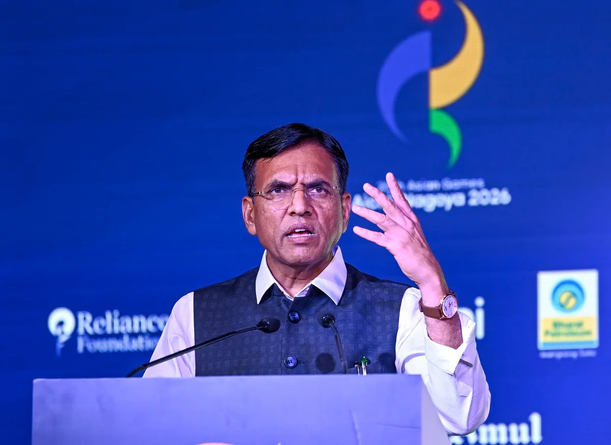 एशियन गेम्स 2026: 'दबाव को प्रदर्शन में बदलें' — खेल मंत्री ने भारतीय दल को दिया जीत का मंत्र