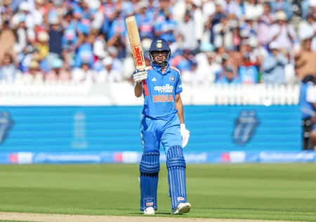 ICC रैंकिंग: शुभमन गिल फिर बने वनडे के किंग, 15 साल के वैभव सूर्यवंशी ने लगाई 230 पायदान की छलांग