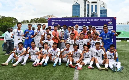 जूनियर नेशनल फुटबॉल: बंगाल को हराकर मणिपुर ने लगातार दूसरी बार जीता बीसी रॉय ट्रॉफी का खिताब