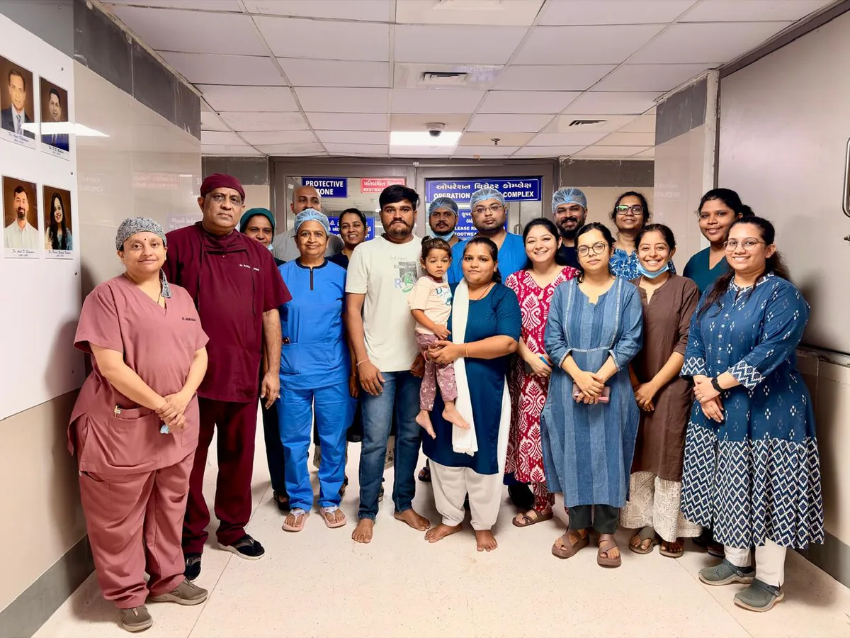 जन्म से खाने में असमर्थ बच्चे को मिली नई ज़िंदगी, अहमदाबाद के डॉक्टरों ने रची नई भोजन नली