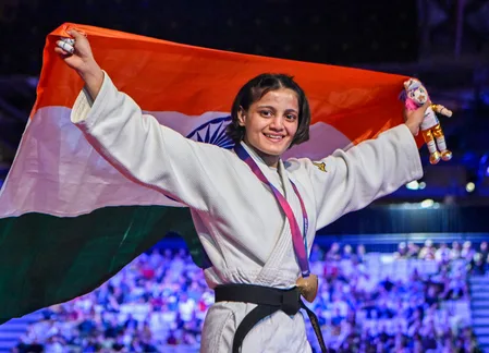 Commonwealth Games 2026: भारतीय दल का ऐतिहासिक प्रदर्शन, केंद्रीय मंत्रियों ने की जमकर सराहना