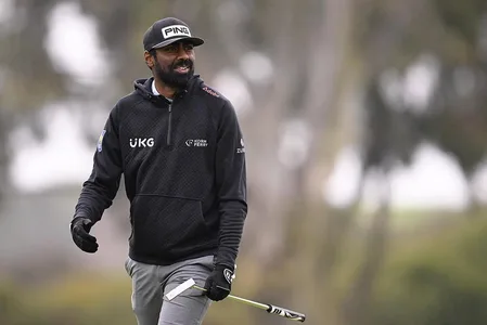 FedEx Cup प्लेऑफ: मुश्किल दिन के बाद भी भारतीय मूल के तीन गोल्फर अगले दौर की दौड़ में शामिल
