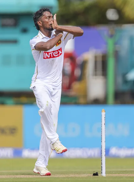 IND vs SL: डेब्यू मैच में श्रीलंकाई गेंदबाज़ केशरा नुवांथा के नाम दर्ज हुआ शर्मनाक रिकॉर्ड