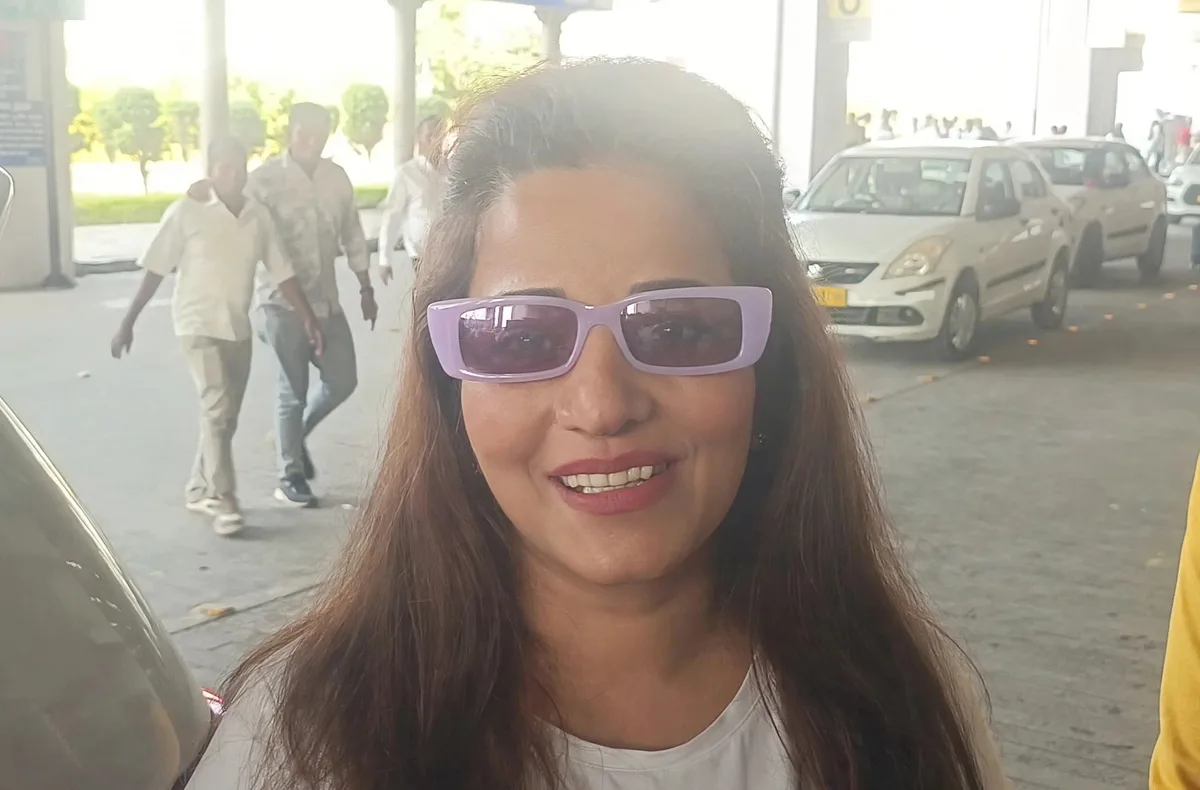 रवि किशन ने कहा 'इंडस्ट्री बर्बाद हो गई', अब मोनालिसा ने भोजपुरी सिनेमा के मौजूदा हाल पर रखी अपनी बात
