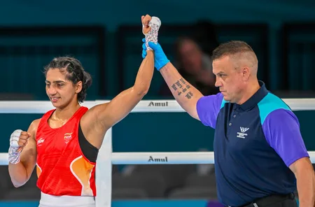 CWG 2026: भारतीय महिला मुक्केबाजों का स्वर्णिम प्रदर्शन, 30 मिनट में जीते दो गोल्ड मेडल
